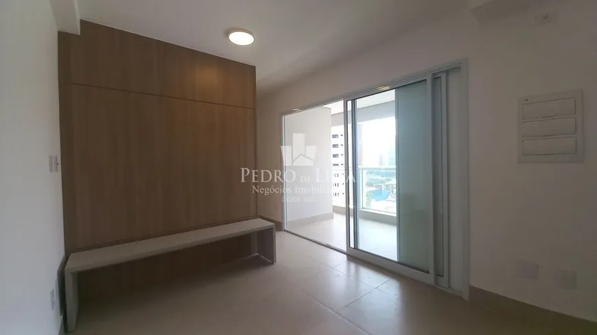 Foto 1 de Apartamento com 1 Quarto para alugar, 36m² em Vila Azevedo, São Paulo