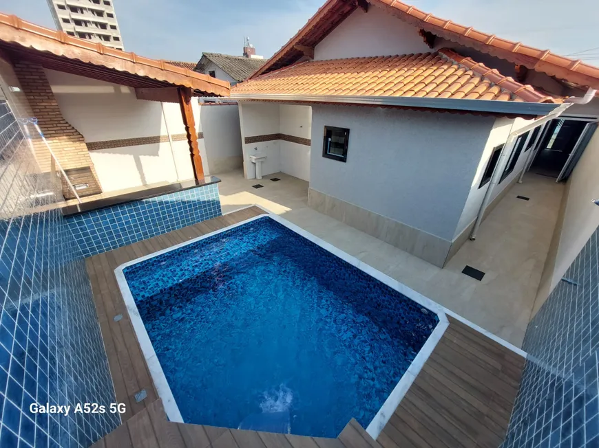 Foto 1 de Casa com 3 Quartos à venda, 130m² em Vila Caicara, Praia Grande