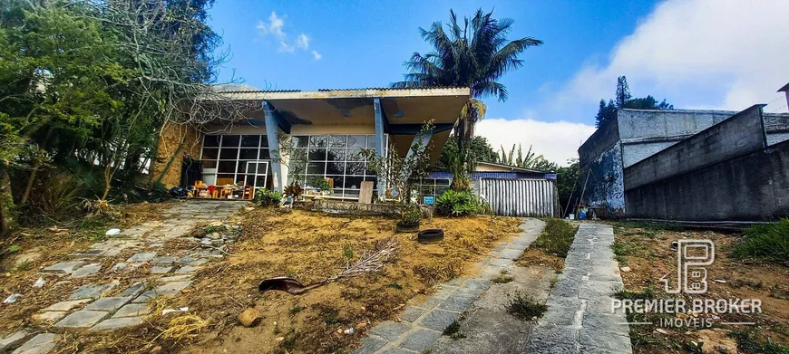 Foto 1 de Casa com 3 Quartos à venda, 244m² em Araras, Teresópolis