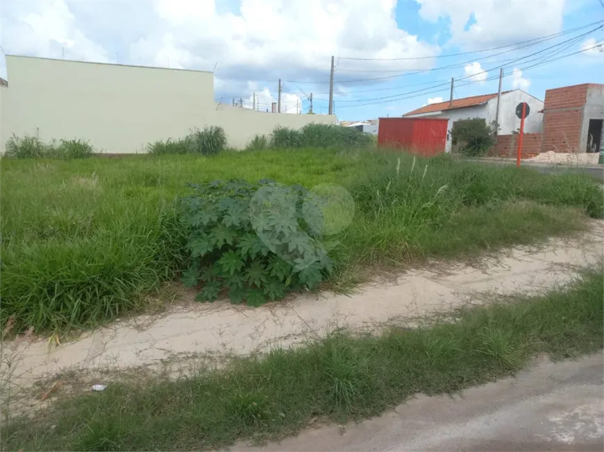 Foto 1 de Lote/Terreno à venda, 250m² em Jardim Embare, São Carlos