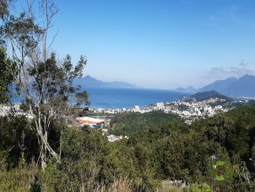 Foto 1 de Lote/Terreno à venda, 600m² em Roçado, São José