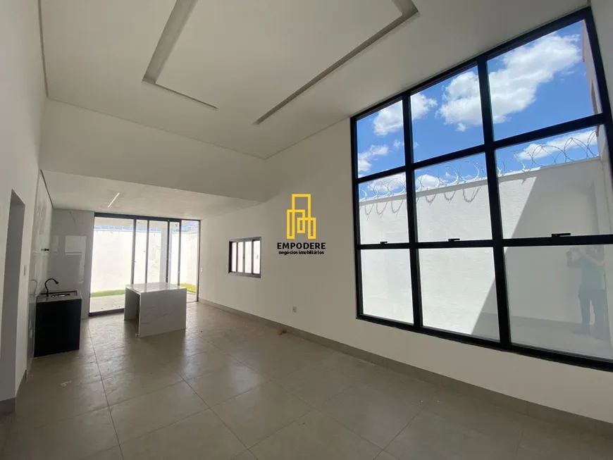 Foto 1 de Casa com 3 Quartos à venda, 250m² em Santa Rosa, Uberlândia