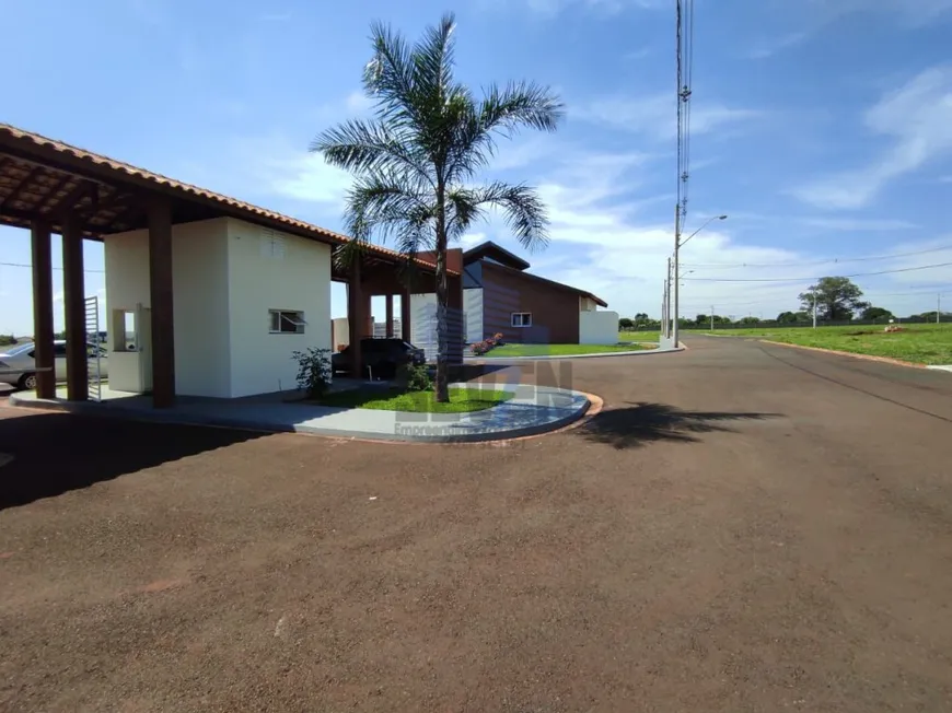 Foto 1 de Lote/Terreno à venda, 220m² em , Pederneiras