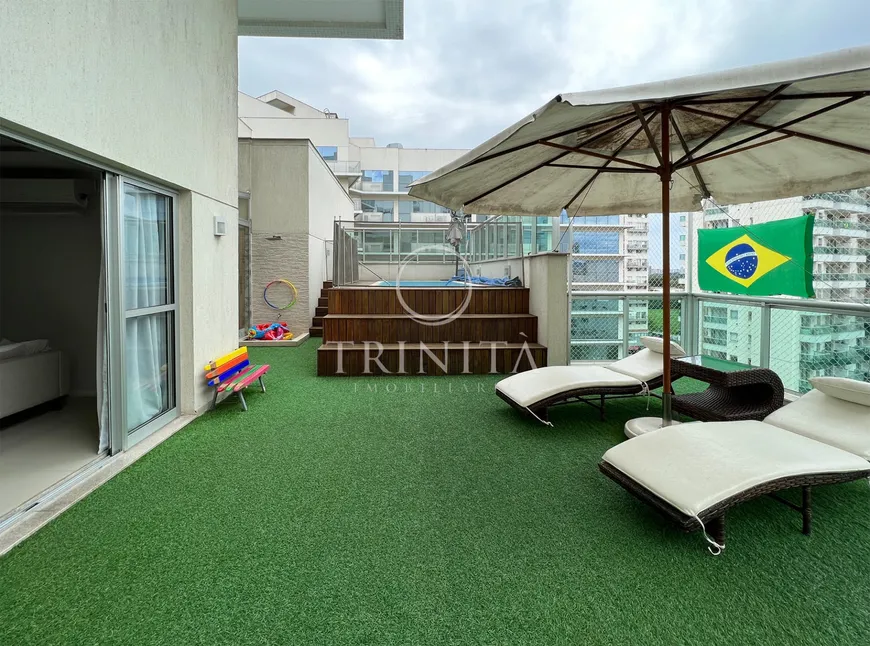 Foto 1 de Cobertura com 4 Quartos à venda, 225m² em Jacarepaguá, Rio de Janeiro