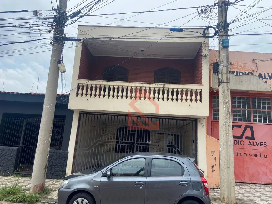 Foto 1 de Sobrado com 4 Quartos para alugar, 269m² em Centro, Sorocaba