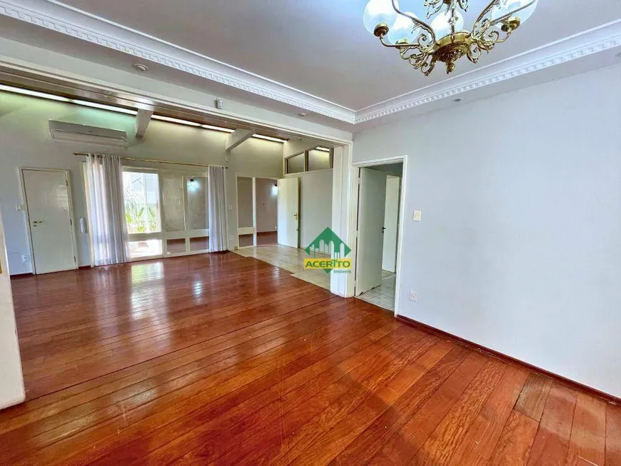 Foto 1 de Casa com 3 Quartos para alugar, 306m² em Vila Mendonça, Araçatuba