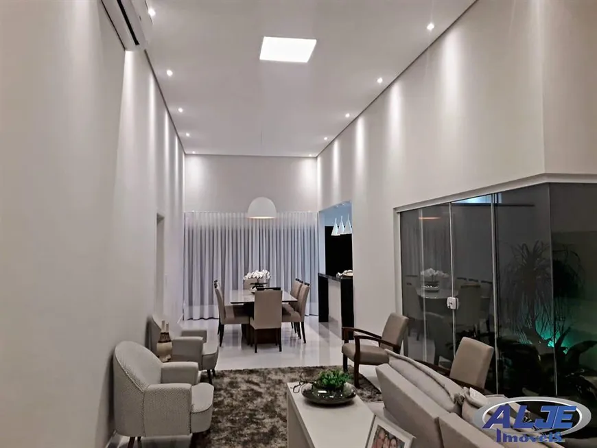 Foto 1 de Casa de Condomínio com 3 Quartos à venda, 190m² em Parque das Esmeraldas, Marília
