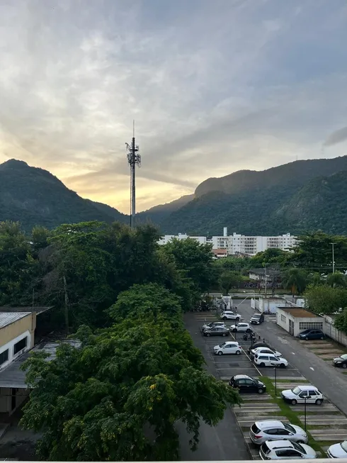 Foto 1 de Apartamento com 3 Quartos à venda, 70m² em Camorim, Rio de Janeiro