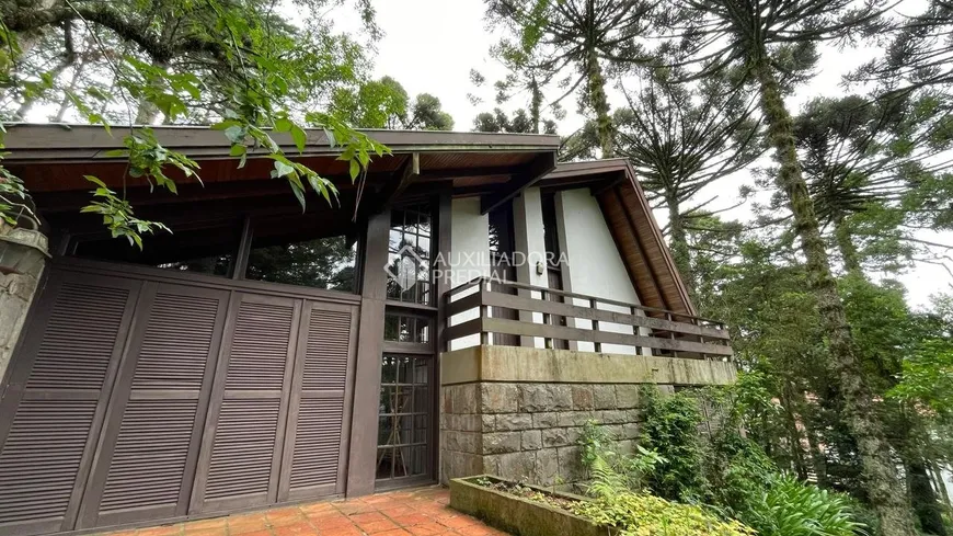 Foto 1 de Casa com 3 Quartos à venda, 223m² em Planalto, Gramado