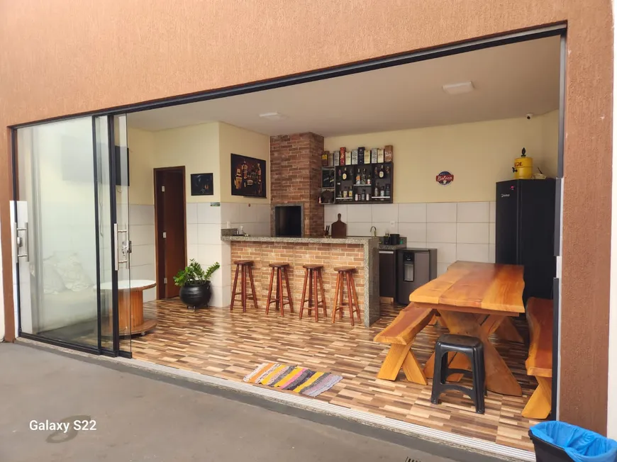 Foto 1 de Casa com 2 Quartos à venda, 94m² em Loteamento Gameleira, Rio Verde