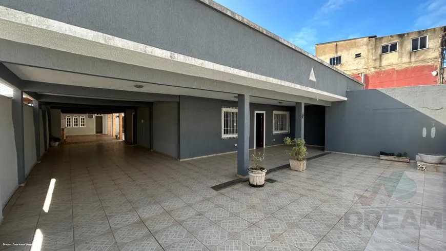 Foto 1 de Casa com 4 Quartos à venda, 420m² em Village de Rio das Ostras, Rio das Ostras