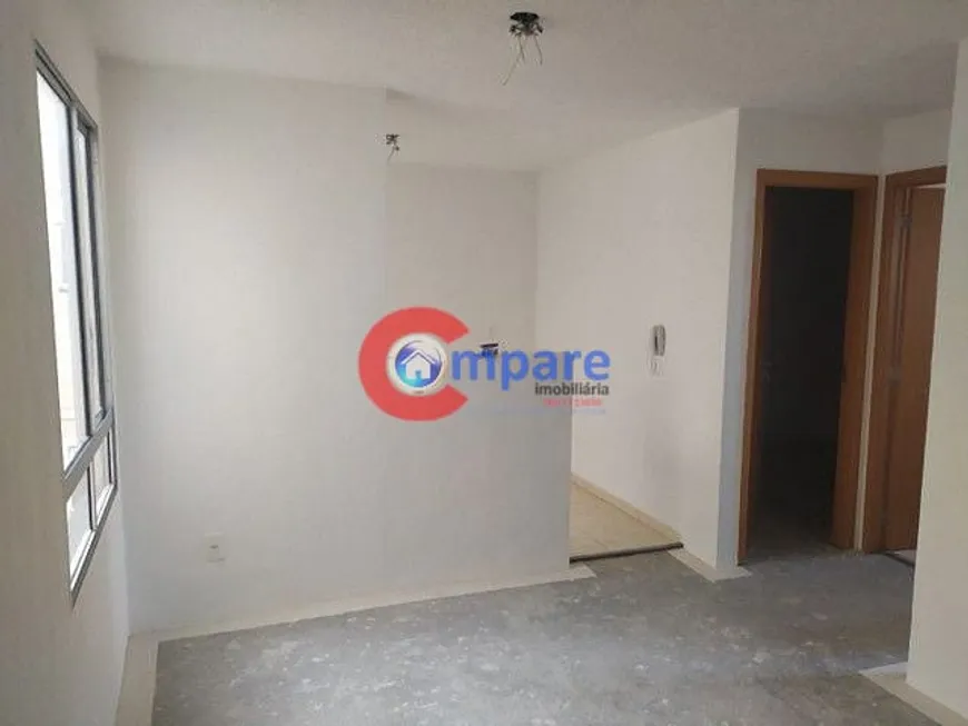 Foto 1 de Apartamento com 2 Quartos à venda, 48m² em Água Chata, Guarulhos