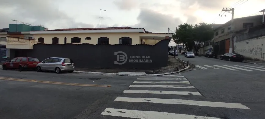 Foto 1 de Casa com 3 Quartos à venda, 240m² em Vila Ré, São Paulo