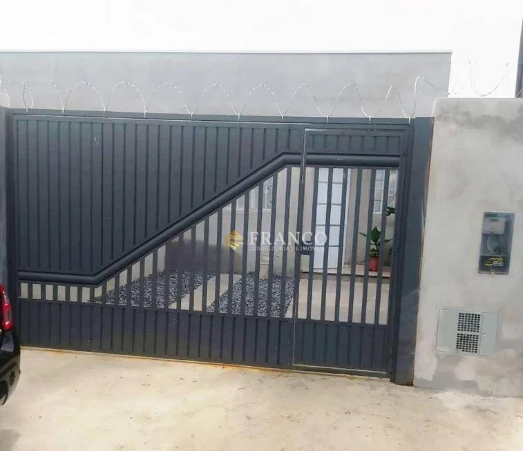 Foto 1 de Casa com 3 Quartos à venda, 83m² em Residencial Antares, Taubaté