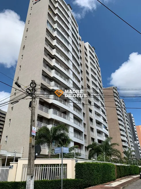 Foto 1 de Apartamento com 3 Quartos à venda, 147m² em Guararapes, Fortaleza