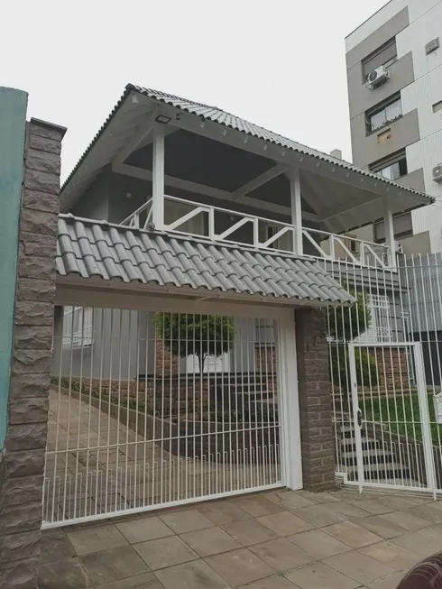 Foto 1 de Casa com 4 Quartos para alugar, 517m² em Petrópolis, Porto Alegre