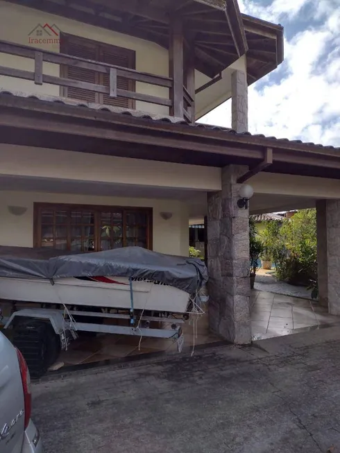 Foto 1 de Casa com 3 Quartos à venda, 388m² em Jardim Samambaia, Ubatuba