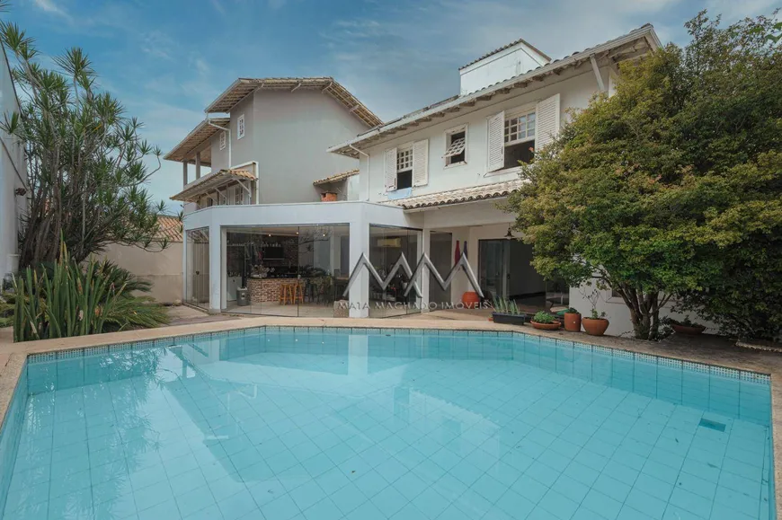 Foto 1 de Casa com 4 Quartos para venda ou aluguel, 350m² em Belvedere, Belo Horizonte