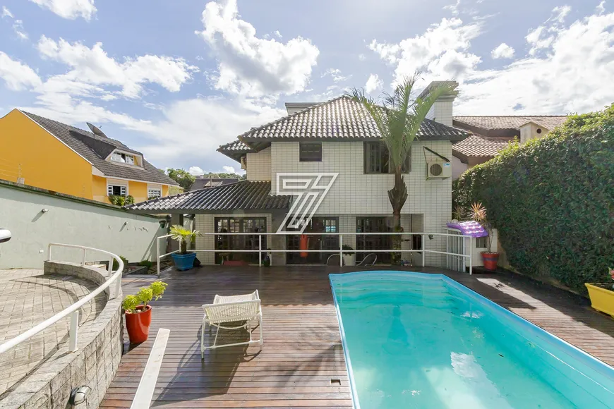 Foto 1 de Casa com 4 Quartos à venda, 379m² em Santa Felicidade, Curitiba