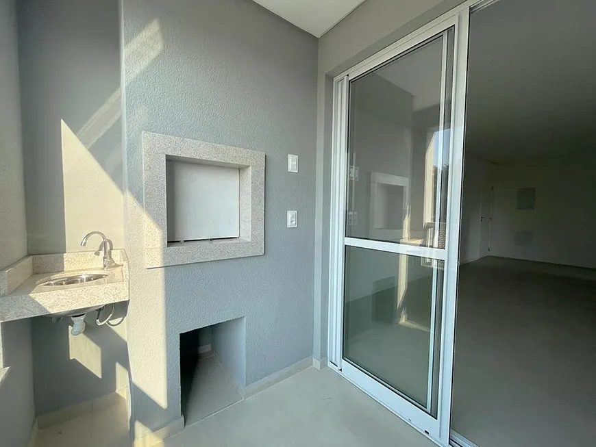 Foto 1 de Apartamento com 3 Quartos à venda, 80m² em Capoeiras, Florianópolis