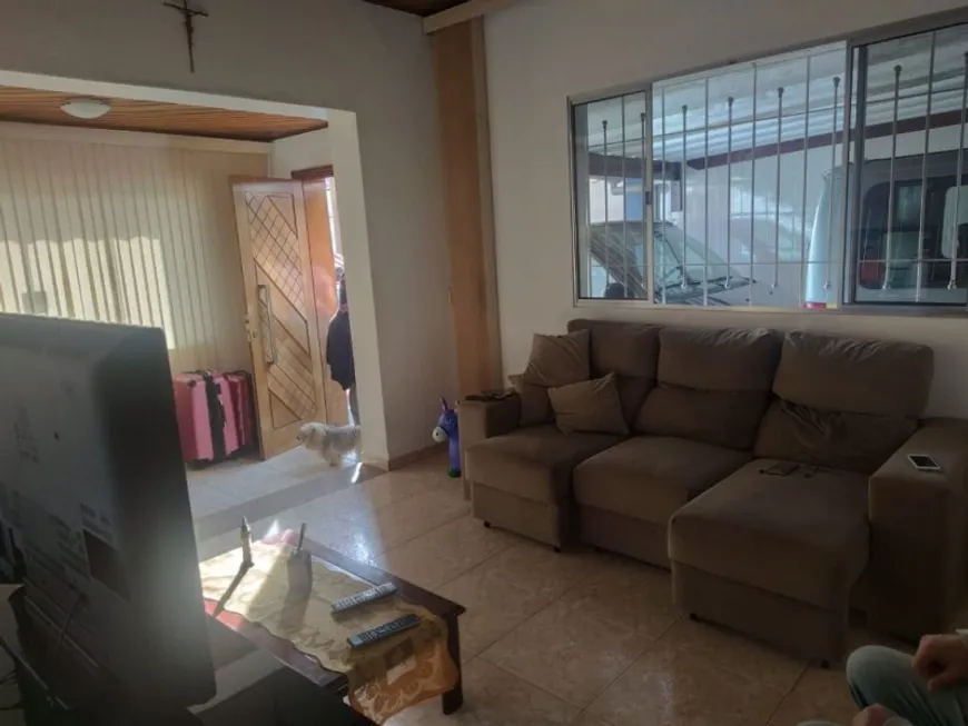 Foto 1 de Casa com 3 Quartos para alugar, 130m² em Limão, São Paulo