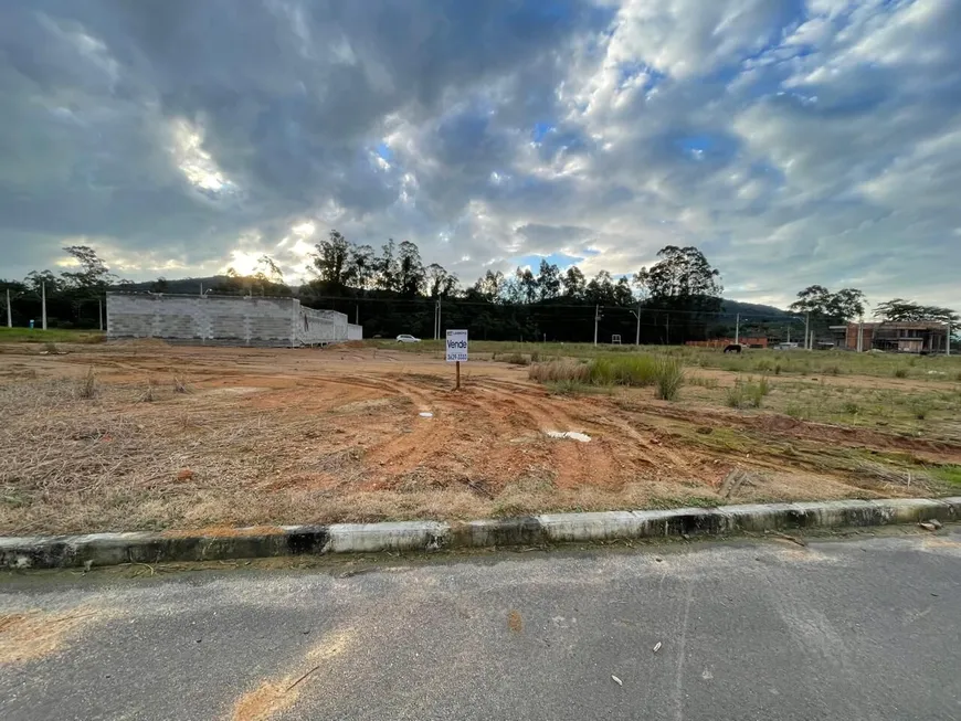 Foto 1 de Lote/Terreno à venda, 300m² em São João Margem Esquerda, Tubarão