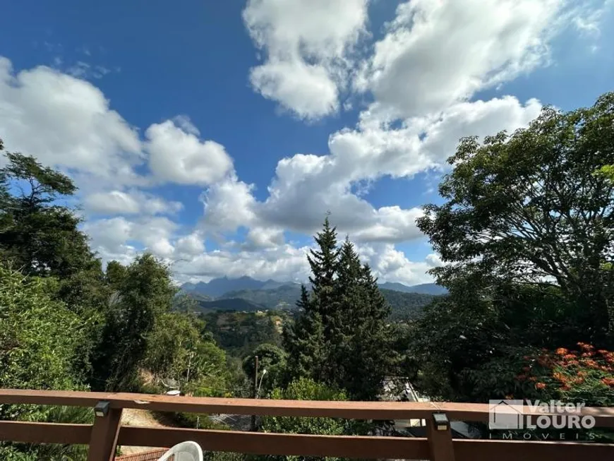 Foto 1 de Casa com 7 Quartos para venda ou aluguel, 690m² em Nogueira, Petrópolis