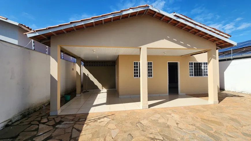 Foto 1 de Casa com 2 Quartos à venda, 80m² em Petrópolis, Várzea Grande