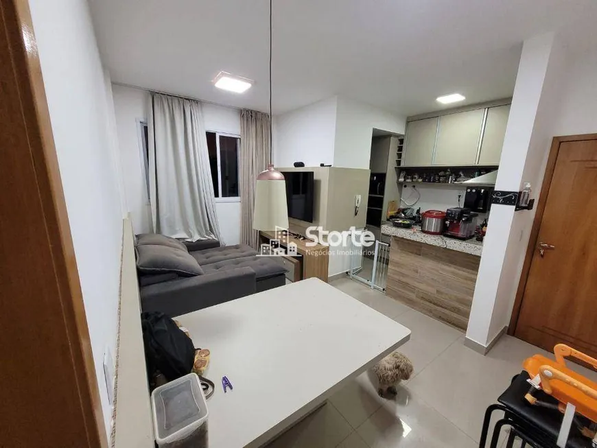 Foto 1 de Apartamento com 2 Quartos à venda, 62m² em Presidente Roosevelt, Uberlândia