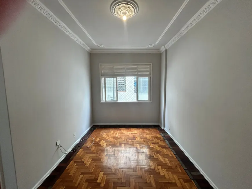 Foto 1 de Apartamento com 2 Quartos à venda, 70m² em Laranjeiras, Rio de Janeiro