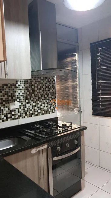 Foto 1 de Apartamento com 2 Quartos à venda, 44m² em Parque Uirapuru, Guarulhos