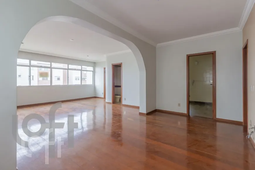 Foto 1 de Apartamento com 4 Quartos à venda, 240m² em Santo Antônio, Belo Horizonte