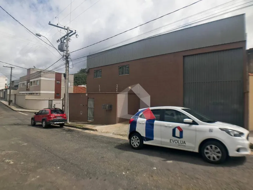 Foto 1 de Galpão/Depósito/Armazém à venda, 383m² em Jardim Philadelphia, Poços de Caldas