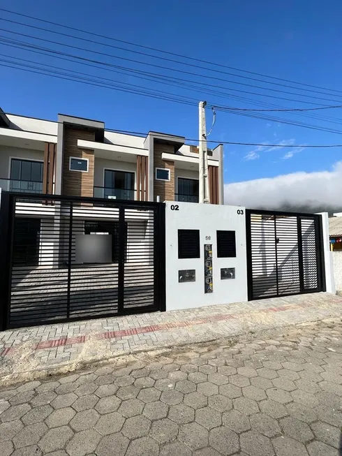 Foto 1 de Sobrado com 2 Quartos à venda, 99m² em Armação, Penha