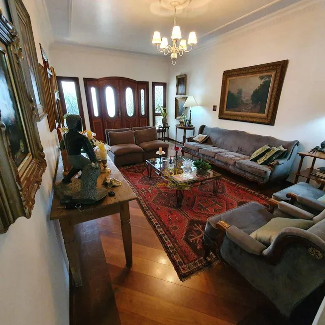 Foto 1 de Casa com 3 Quartos à venda, 340m² em Vila Flores, Franca