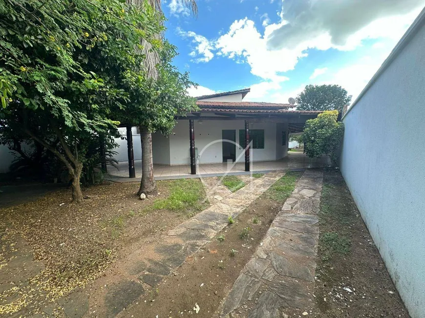 Foto 1 de Casa com 3 Quartos à venda, 268m² em Plano Diretor Norte, Palmas