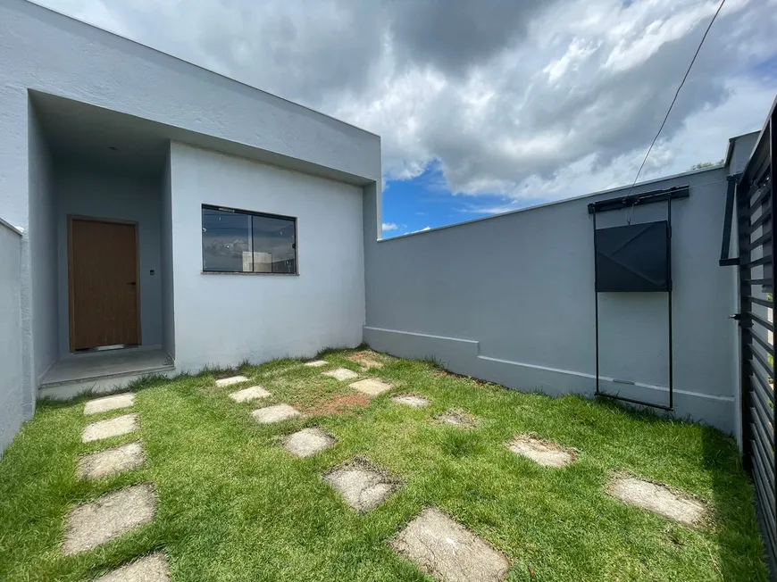 Foto 1 de Casa com 2 Quartos à venda, 70m² em Salvaterra, Juiz de Fora