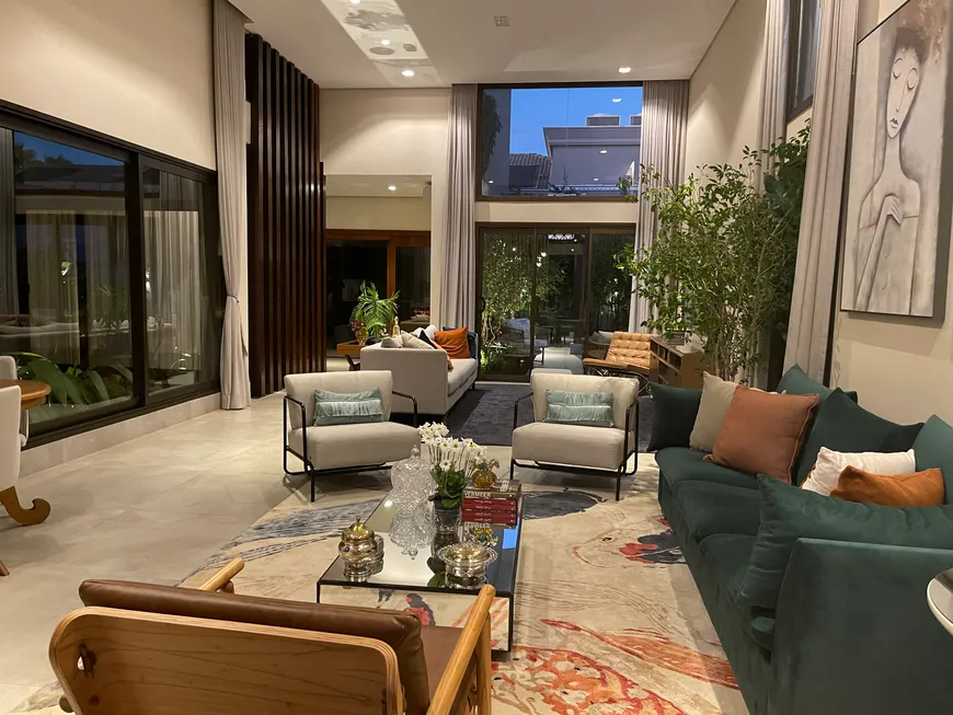 Foto 1 de Casa de Condomínio com 4 Quartos à venda, 534m² em Condomínio Residencial Florais dos Lagos , Cuiabá
