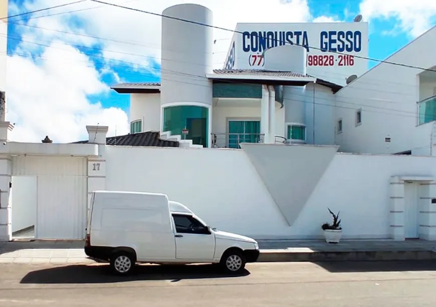 Foto 1 de Casa com 3 Quartos à venda, 354m² em Boa Vista, Vitória da Conquista