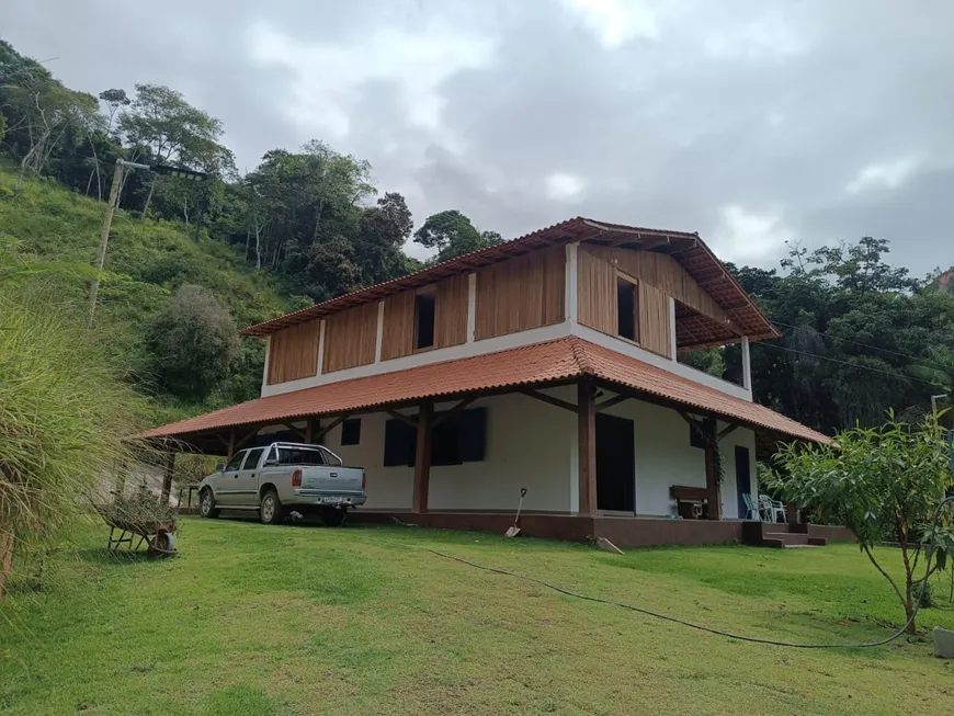 Foto 1 de Fazenda/Sítio com 5 Quartos à venda em Centro, Marliéria