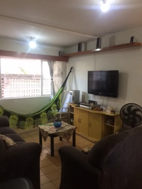 Foto 1 de Apartamento com 3 Quartos à venda, 82m² em Pau Amarelo, Paulista