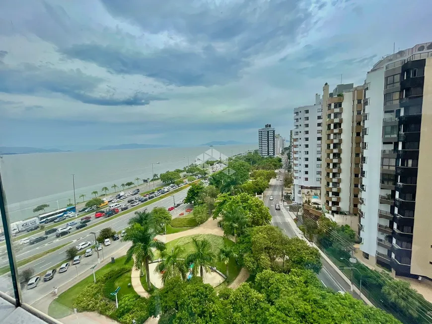 Foto 1 de Apartamento com 3 Quartos à venda, 221m² em Agronômica, Florianópolis