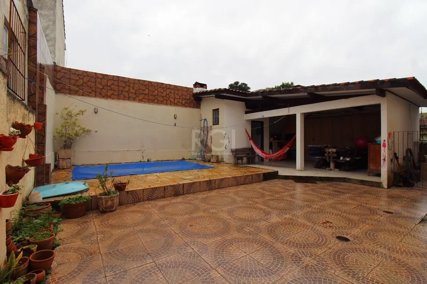 Foto 1 de Casa com 4 Quartos à venda, 149m² em Nonoai, Porto Alegre