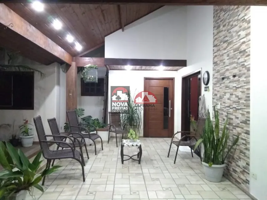 Foto 1 de Casa com 2 Quartos à venda, 200m² em Residencial Mantiqueira, Pindamonhangaba