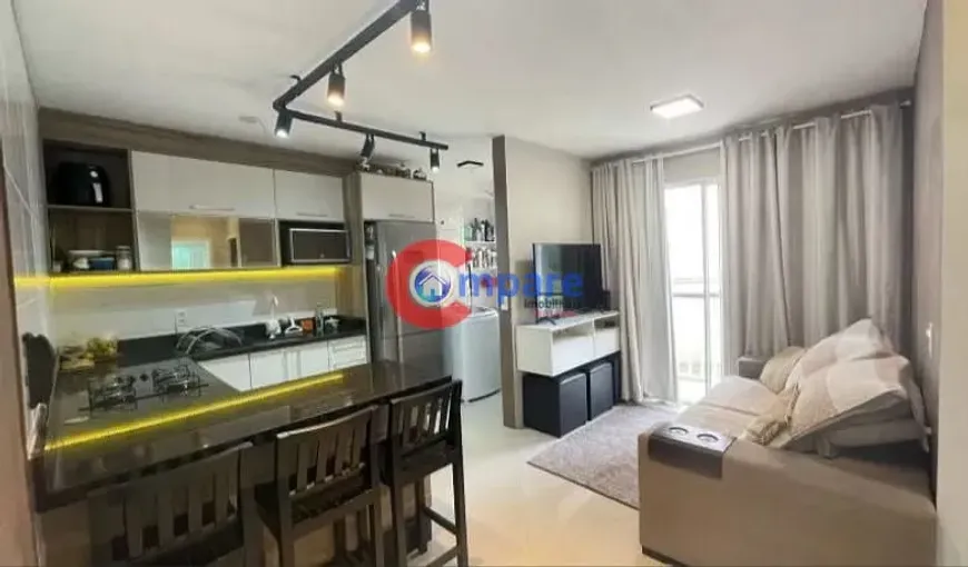 Foto 1 de Apartamento com 2 Quartos à venda, 47m² em Jardim Guilhermino, Guarulhos