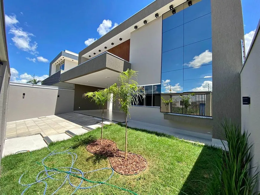 Foto 1 de Casa com 4 Quartos à venda, 134m² em Gravata, Navegantes