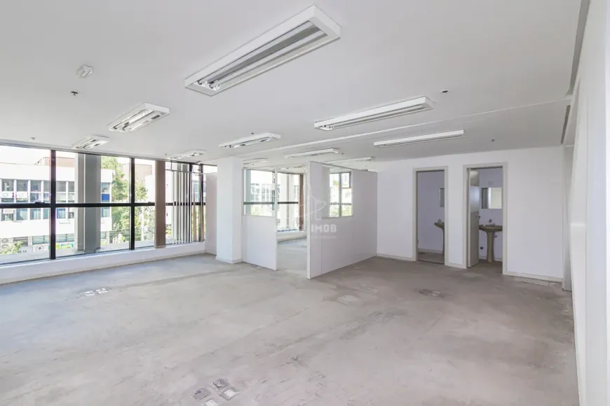 Foto 1 de Sala Comercial para alugar, 221m² em Floresta, Porto Alegre