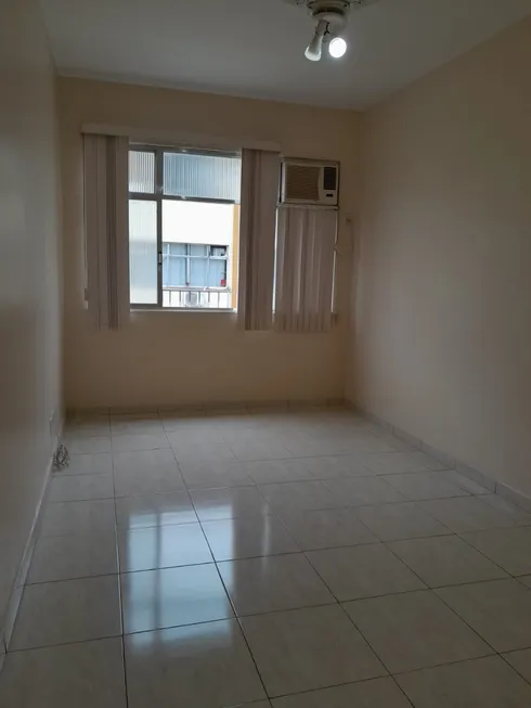Foto 1 de Apartamento com 1 Quarto para alugar, 30m² em Lapa, Rio de Janeiro
