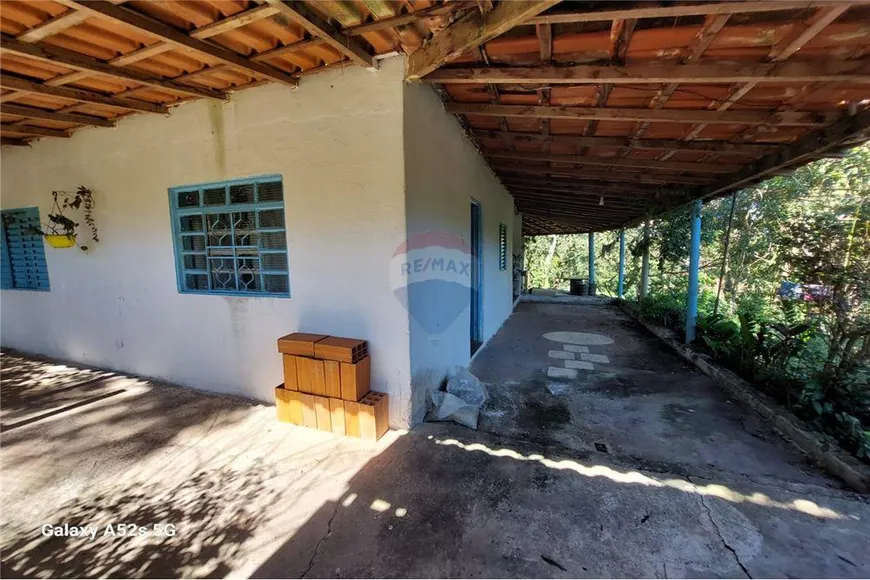 Foto 1 de Fazenda/Sítio com 2 Quartos à venda, 1581m² em Monterrey, Louveira