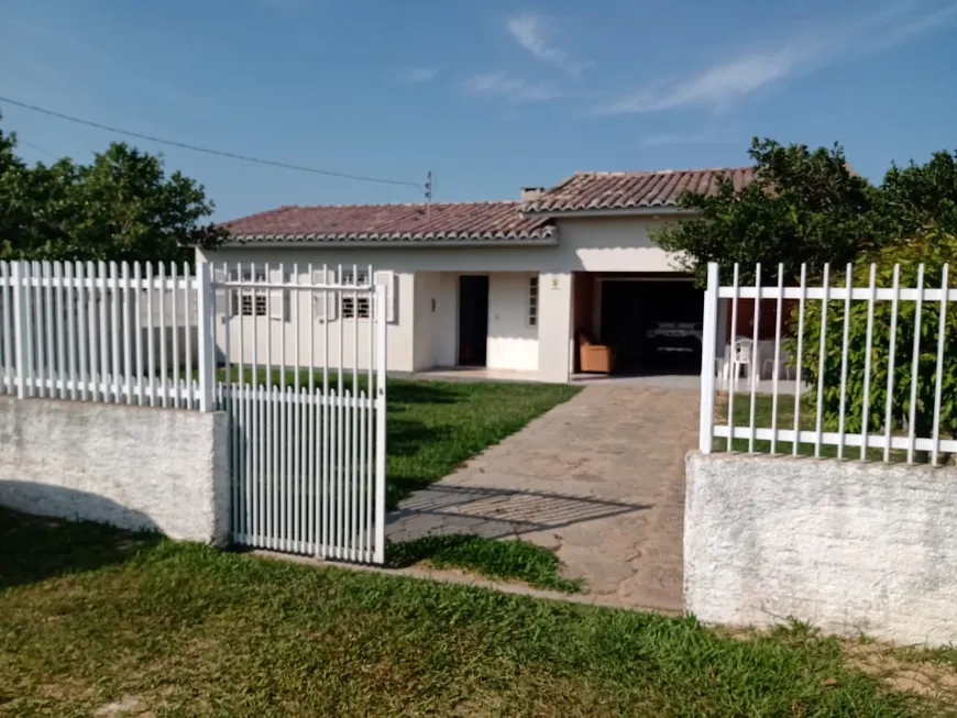 Foto 1 de Casa com 3 Quartos à venda, 140m² em Balneario Rincao, Balneário Rincão